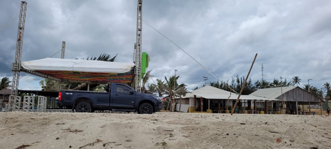 Carro na praia